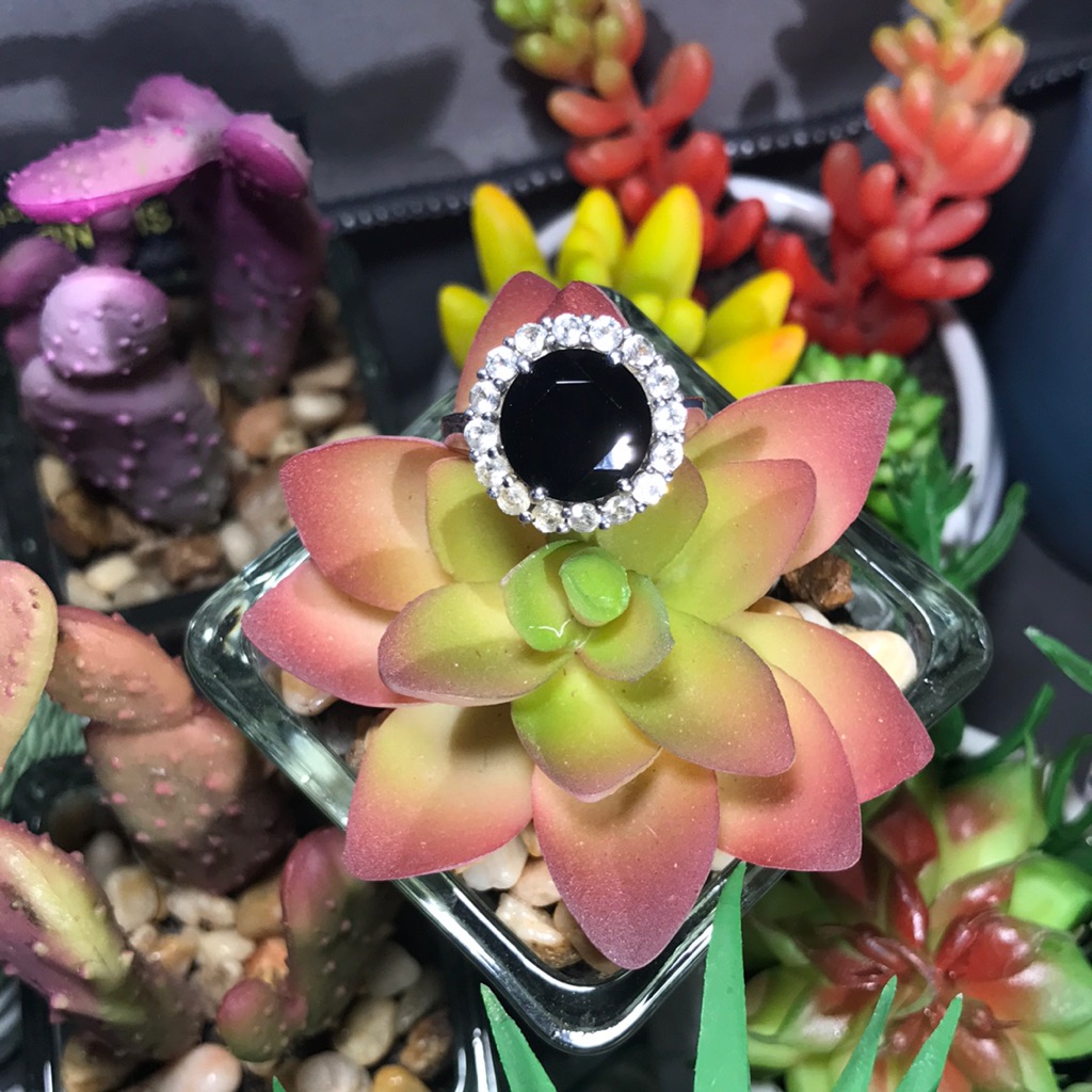 Black Spinel & White Topaz Genuine, Ring. Size:8